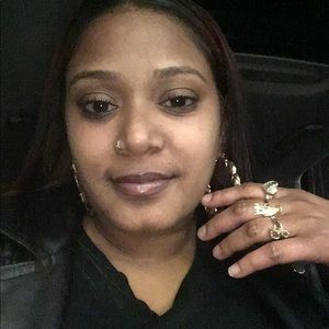 Meet your Posher, Jasmine